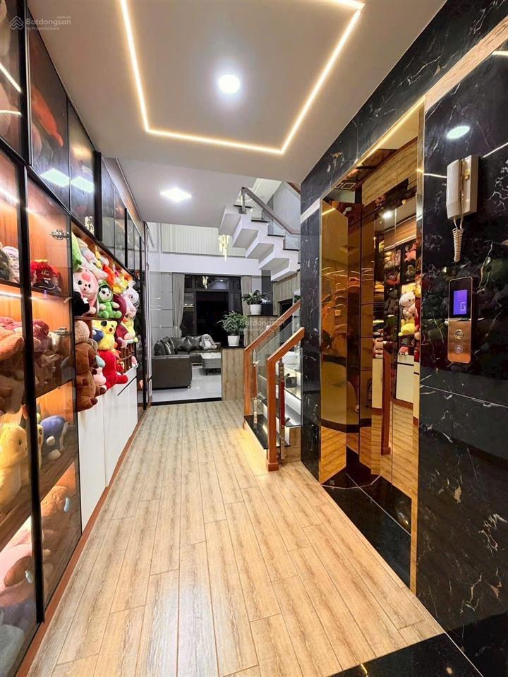 Nhà đẹp 5 tầng full nội thất + thang máy 4x23 chỉ 8.7 tỷ thương lượng
