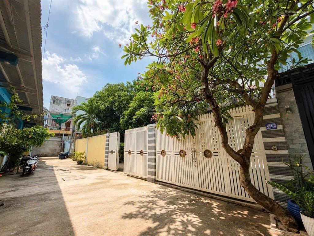 Đất full thổ cư 1/ hoàng ngân giá 4.6 tỷ dt 4x17m hẻm xe hơi 8m