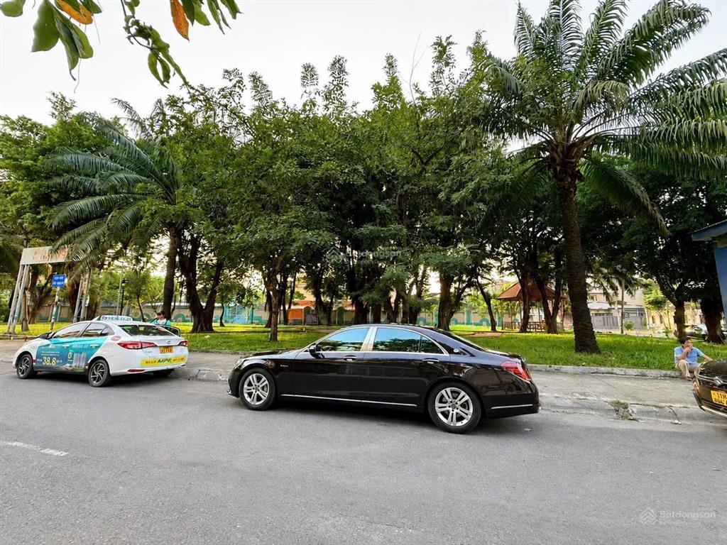 Siêu phẩm biệt thự góc 2 mặt tiền 5 tầng 205m² full nội thất khu tên lửa có thang máy 30 tỷ tl