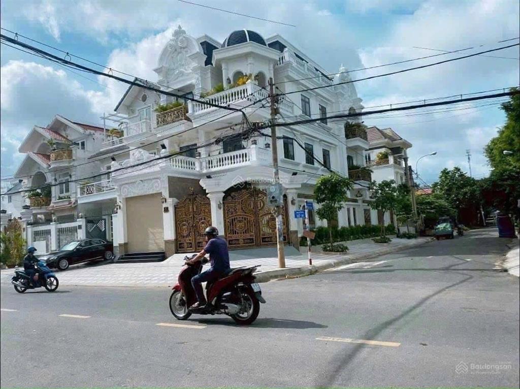 Biệt thự góc 10x22m  mặt tiền kinh doanh đường 19 có thang máy 5 tầng full nội thất  42 tỷ tl