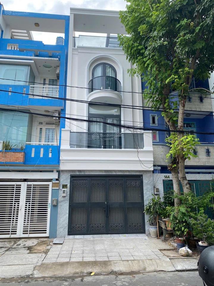 Nhà phố 5 tầng 4.5x20 đối diện aeon khu vip ao sen full nội thất chỉ 15.3 tỷ