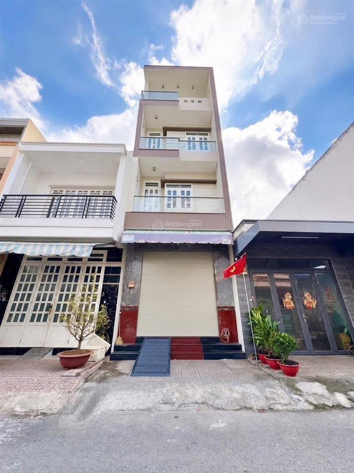 Nhà đẹp 4 tầng 4x10 đường kinh doanh khu tên lửa gần aeon bình tân chỉ 7 tỷ 1 giá tốt khu vực
