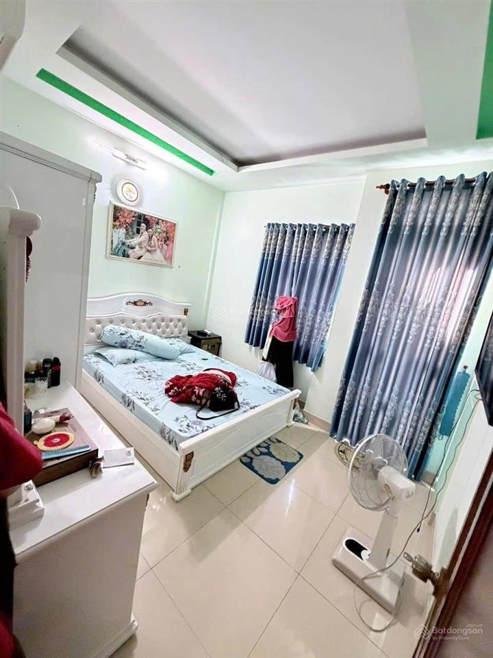 Nhà đẹp 4 tầng 4x10 đường kinh doanh khu tên lửa gần aeon bình tân chỉ 7 tỷ 1 giá tốt khu vực