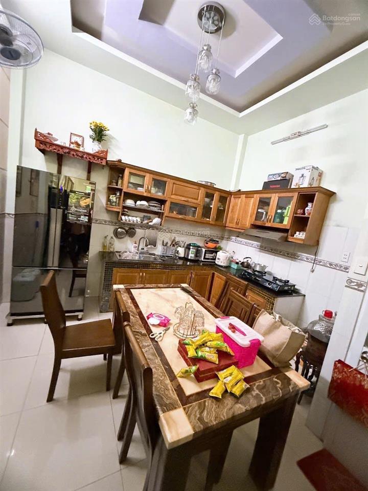 Nhà đẹp 4 tầng 4x10 đường kinh doanh khu tên lửa gần aeon bình tân chỉ 7 tỷ 1 giá tốt khu vực