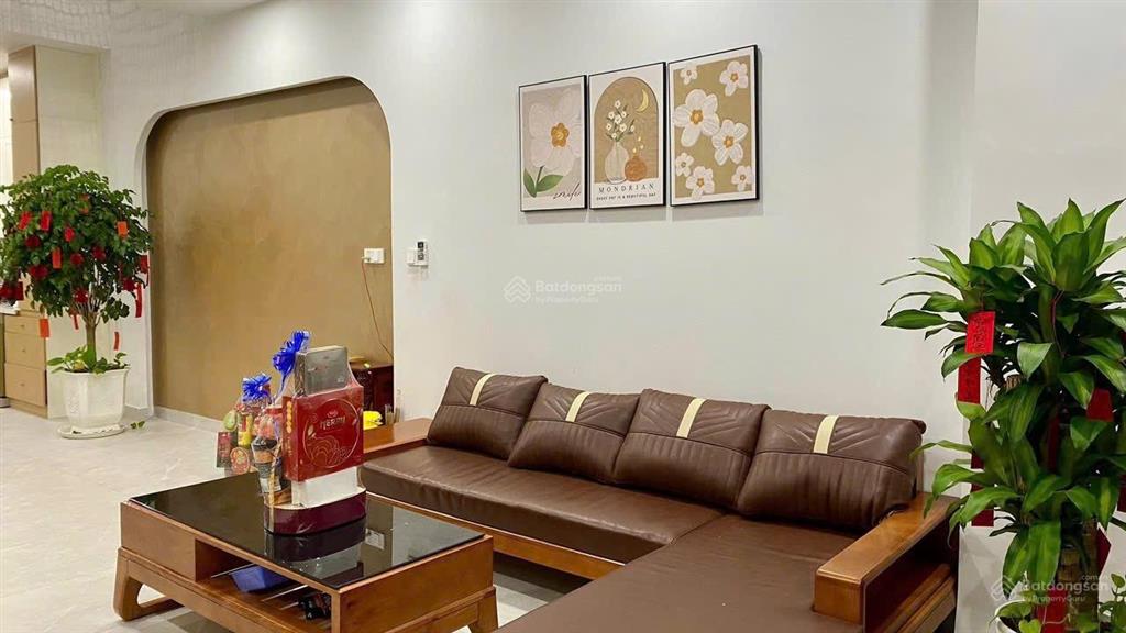 Nhà đẹp full nội thất view công viên 4.5x20 khu tên lửa cạnh aeon giá 13.8 tỷ thương lượng