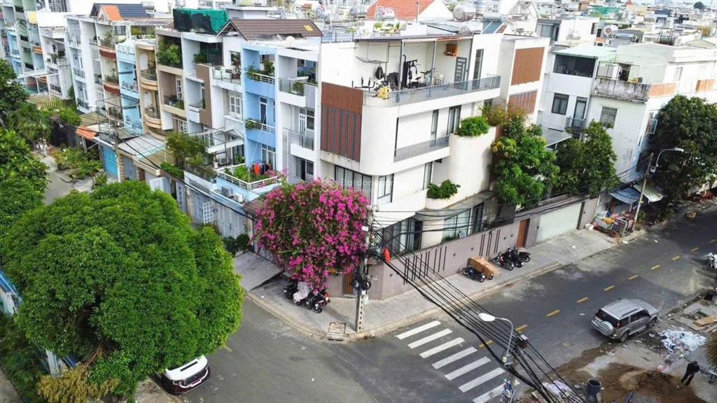 Biệt thự góc 205m2 khu tên lửa gần aeon vị trí đẹp view công viên 5 tầng + thang máy full nội thất