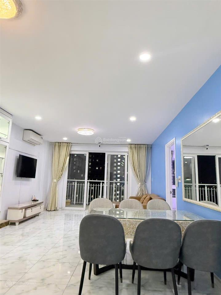 Căn hộ cao cấp 100m2  căn góc full nội thất 3,5 tỷ chủ thiện chí bán