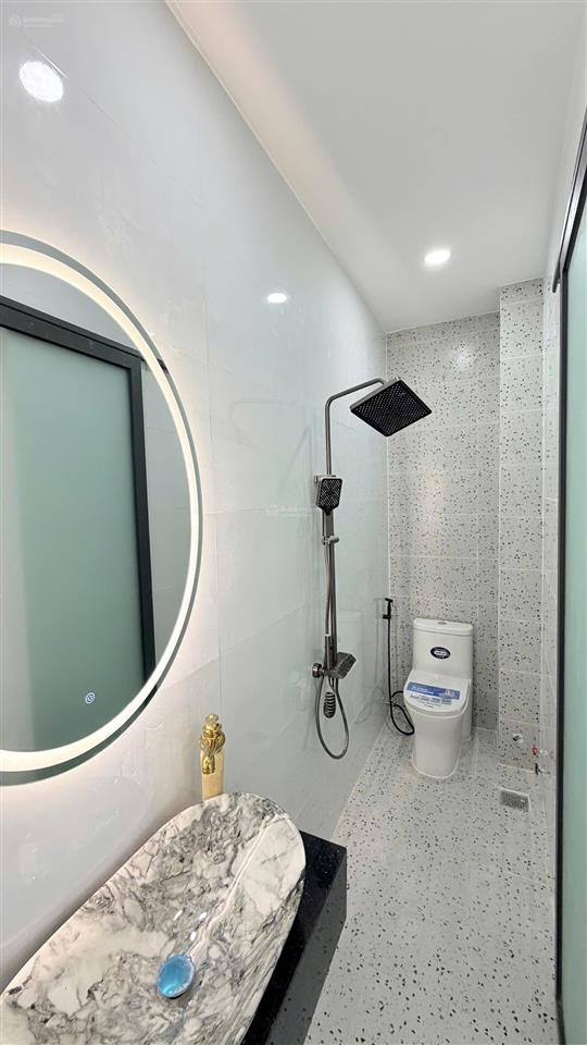 Khu tên lửa  nhà xây mới 5 tầng 4x13m chỉ 7,9 tỷ gần aeon mall bình tân