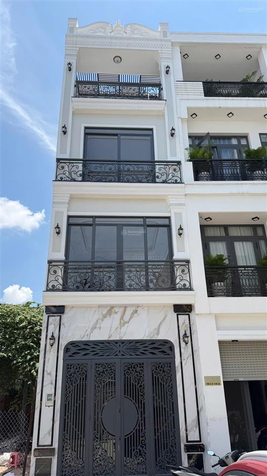 Khu tên lửa  nhà xây mới 5 tầng 4x13m chỉ 7,9 tỷ gần aeon mall bình tân