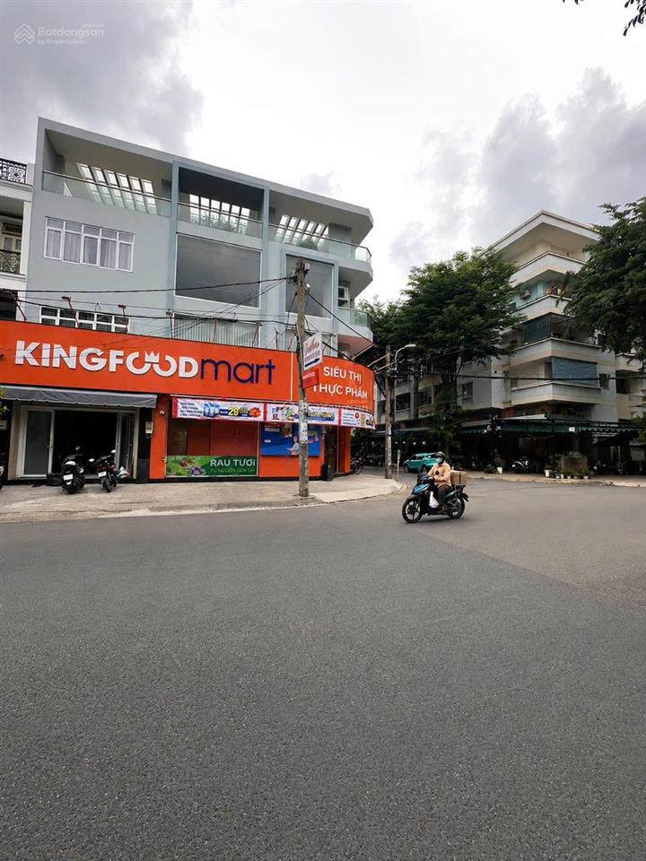 Nhà đẹp 4x18, 2 lầu gần aeon, gần chợ kinh doanh ổn giá 7.6 tỷ thương lượng