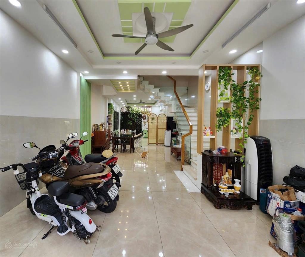 Nhà phố trung tâm khu tên lửa 95m2 ngang 5m  4 tầng kiên cố giá chỉ 11 tỷ 970 triệu thương lượng