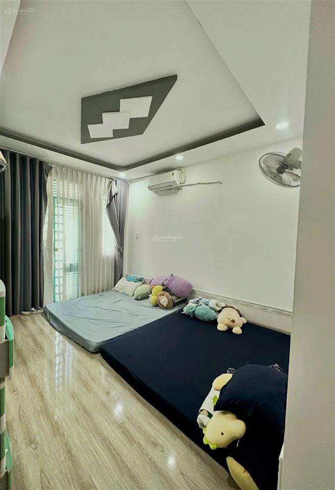 Nhà 4x12.5m  2 tầng nở hậu 5.5m siêu đẹp chỉ 4tỷ4 gần aeon bình tân