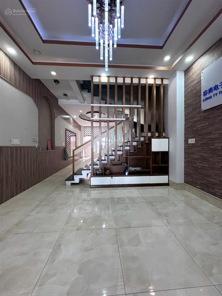 Khu ao sen đối diện aeon mall 100m2  full máy lạnh 35 triệu