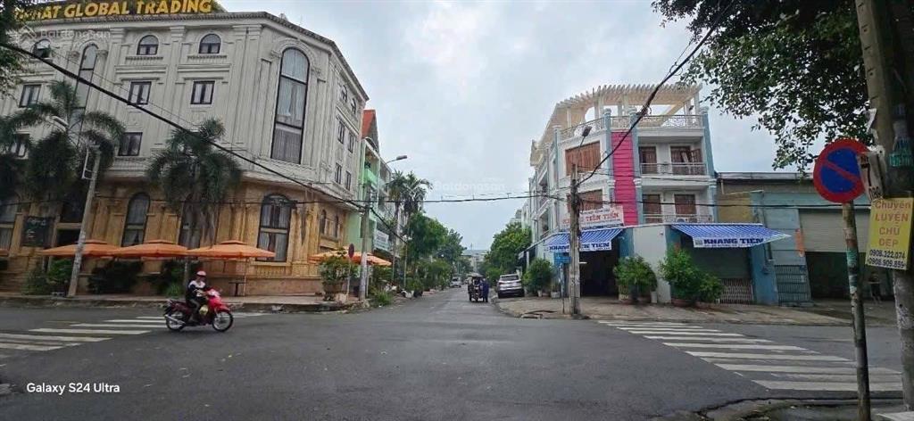 Chính chủ 90m2  full thổ đường kinh doanh chỉ 9.5 tỷ (5x18m) gần aeon mall bình tân