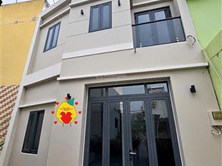 Nhà 1 lầu xây mới full nội thất  6x8.5m  đường tên lửa giá 5.78 tỷ thương lượng