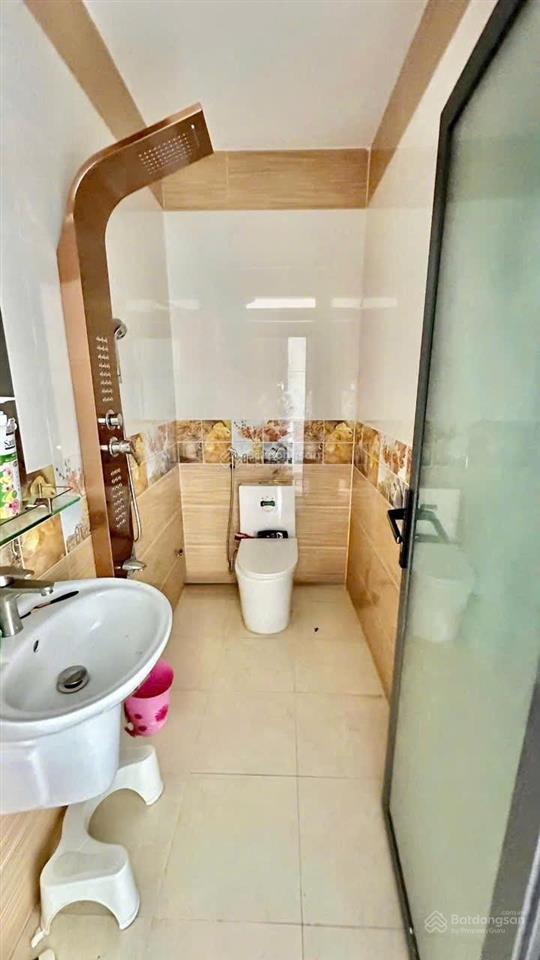 Nhà 5 tầng đường lê văn quới 4x12  4pn, 5wc máy lạnh nội thất 22 triệu