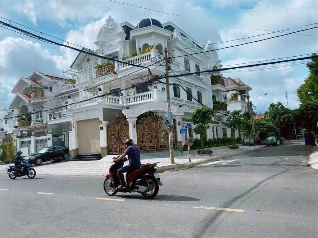 Siêu phẩm biệt thự góc khu tên lửa 10x22  5 tầng bề thế  thang máy  full nội thất 42 tỷ tl