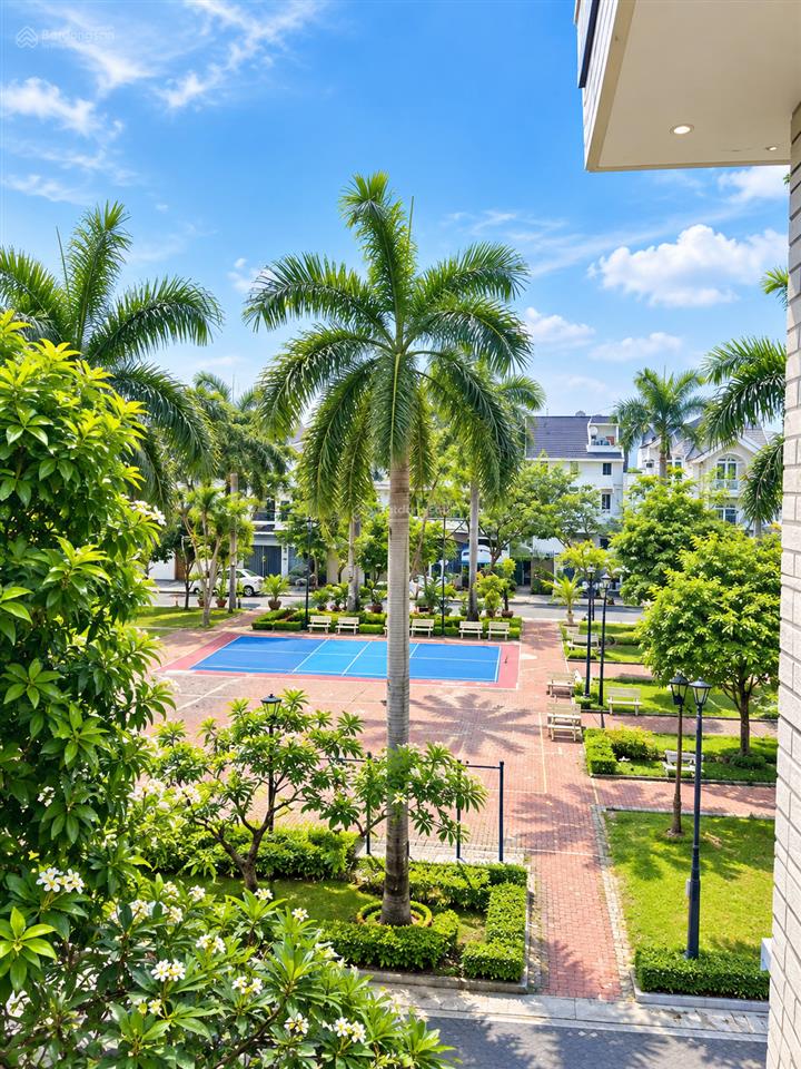Biệt thự ao sen tên lửa 20x20  4 tầng bề thế wiew công viên  gần aeon mall  giá 56 tỷ tl