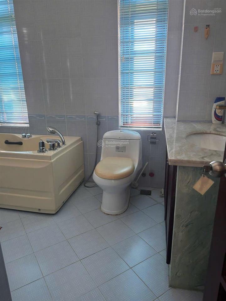Biệt thự sân vườn đối diện công viên khu ao sen tên lửa [11x20m] 4 tầng full nội thất 32 tỷ