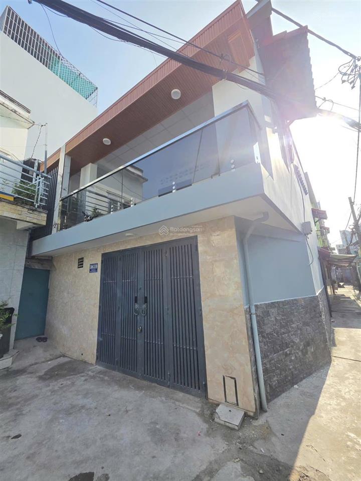 Nhà 2 tầng giáp kdc tên lưa 5.5x10m  4 phòng ngủ nhà mới giá 4.35 tỷ thương lượng