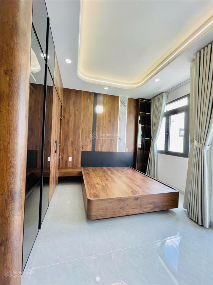 Siêu phẩm đường tên lửa  thang máy 5 tầng full nội thất, 9,9 tỷ, 4,3x19m  ô tô ngủ nhà