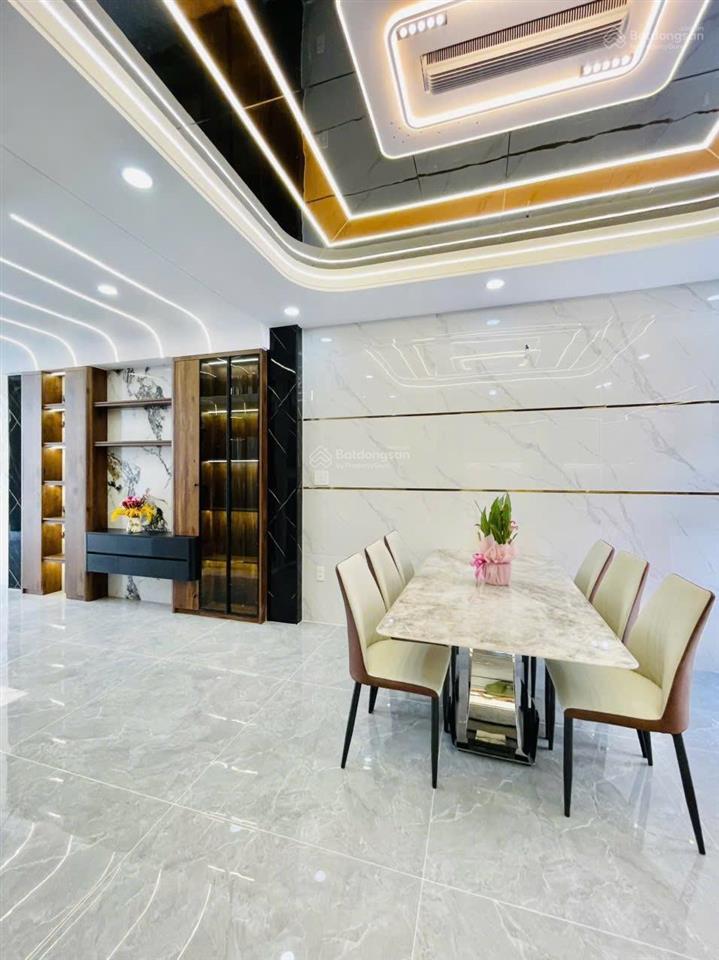 Siêu phẩm đường tên lửa  thang máy 5 tầng full nội thất, 9,9 tỷ, 4,3x19m  ô tô ngủ nhà