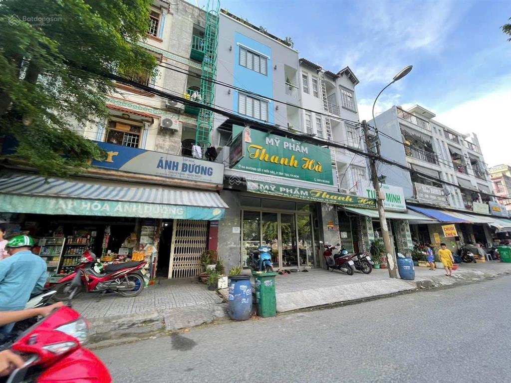 Siêu phẩm nhà phố 5 tầng có thang máy  full nội thất gần aeon mall  giá 15,5 tỷ thương lượng