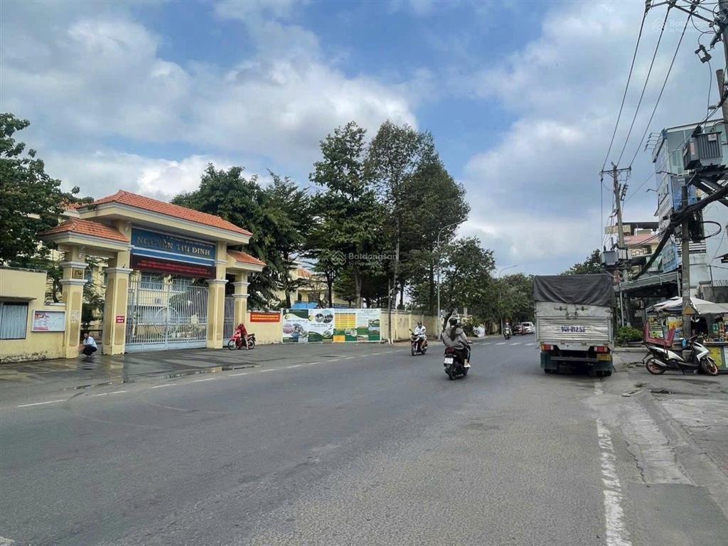 Đất thổ cư đường hoàng ngân 4x10m  tiện xây dựng mới đường ô tô vào nhà