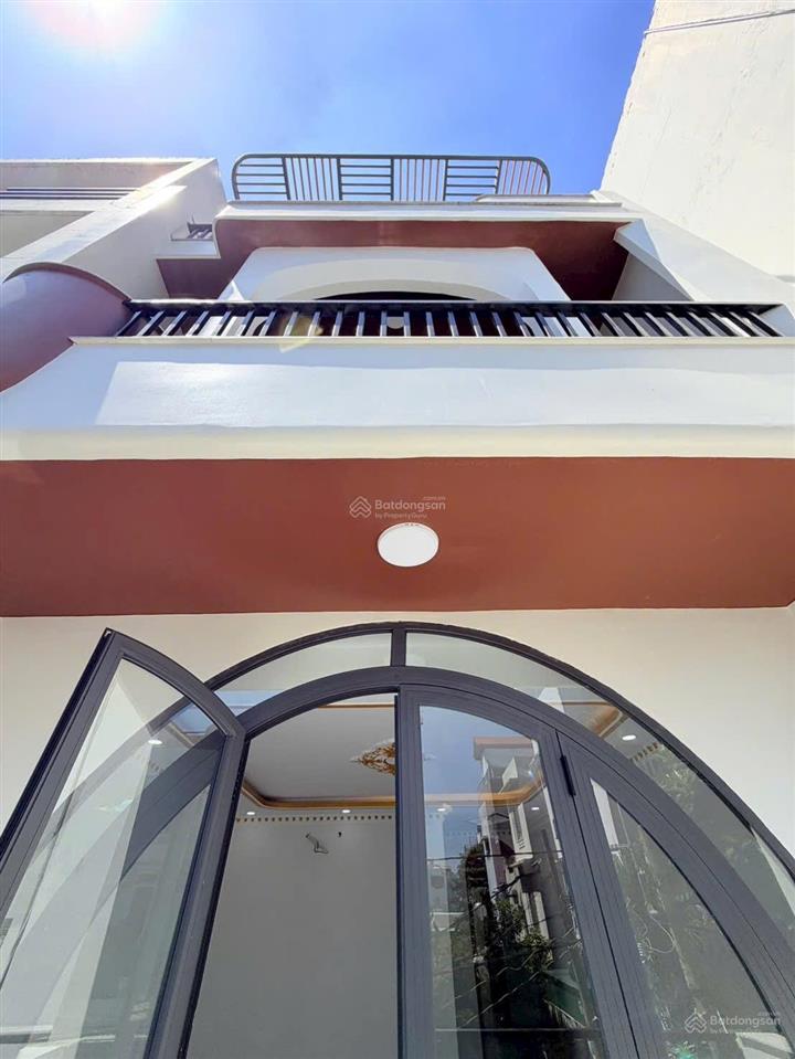 Nhà mới 4 tầng khu tên lửa 5 x 20m  có thang máy 450kg giá 14 tỷ tl 