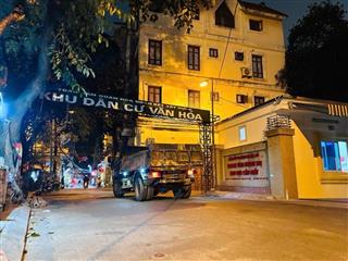 Đất cầu giấy mt 10m ô tô 16c đỗ cửa dt 136/140m mt 10m ngõ rộng ô tô 16 chỗ, qua nhà kd