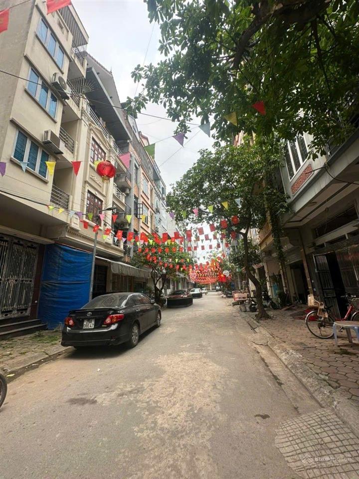 Building đồng me 9 tầng + hầm 24 phòng khai thác tốt trung tâm đồng me mễ trì
