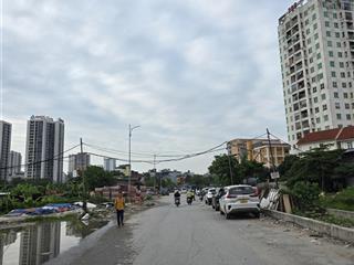Mặt phố đồng me quy hoạch rõ ràng cơ hội cho nhà đầu tư. diện tích 65m. lô góc 2 mặt thoáng. trục