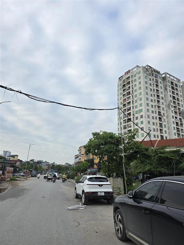 Mặt phố đồng me quy hoạch rõ ràng cơ hội cho nhà đầu tư. diện tích 65m. lô góc 2 mặt thoáng. trục