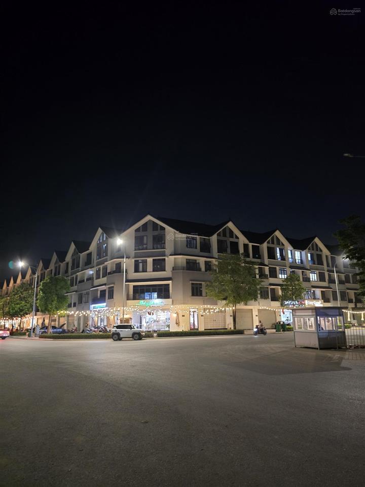 Jadelake lô góc 3 mặt thoáng hiếm có 170m 8 tầng hầm
một trong những tài sản đẹp nhất khu vực