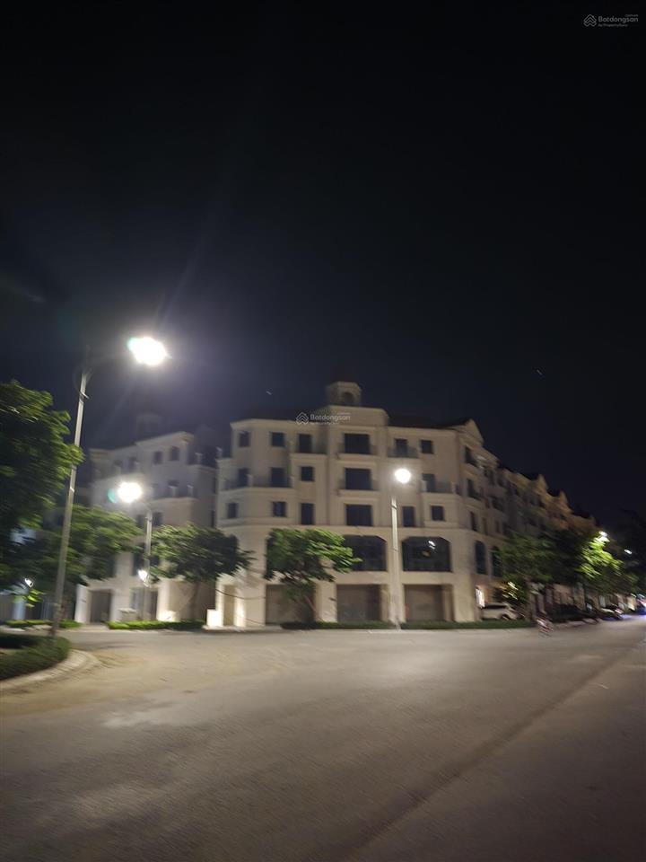 Jadelake lô góc 3 mặt thoáng hiếm có 170m 8 tầng hầm
một trong những tài sản đẹp nhất khu vực