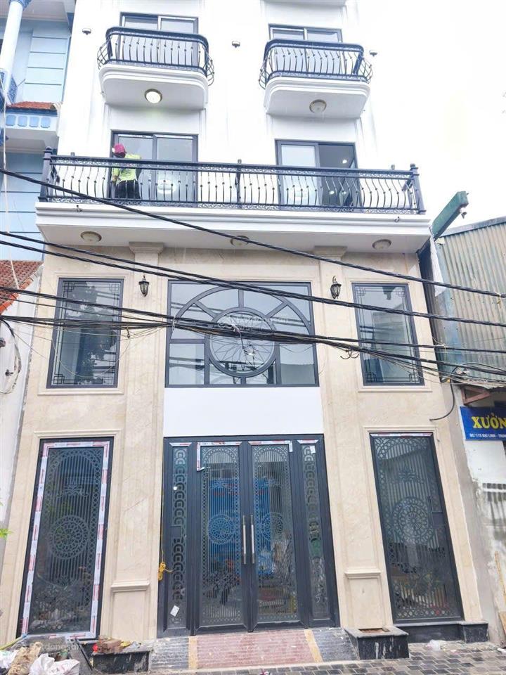 Chdv phú mỹ 9 tầng dòng tiền 180tr/tháng. diện tích 90m2,xây 9 tầng 20 phòng rộng,đang khai thác ct