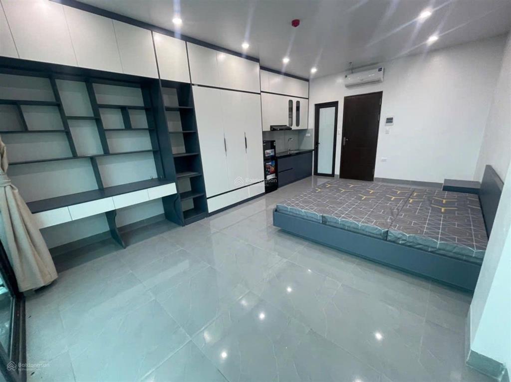 Chủ giảm mạnh 4 tỷ building cầu diễn lô góc 9 tầng dòng tiền 140tr/tháng
90m 9 tầng, ô tô