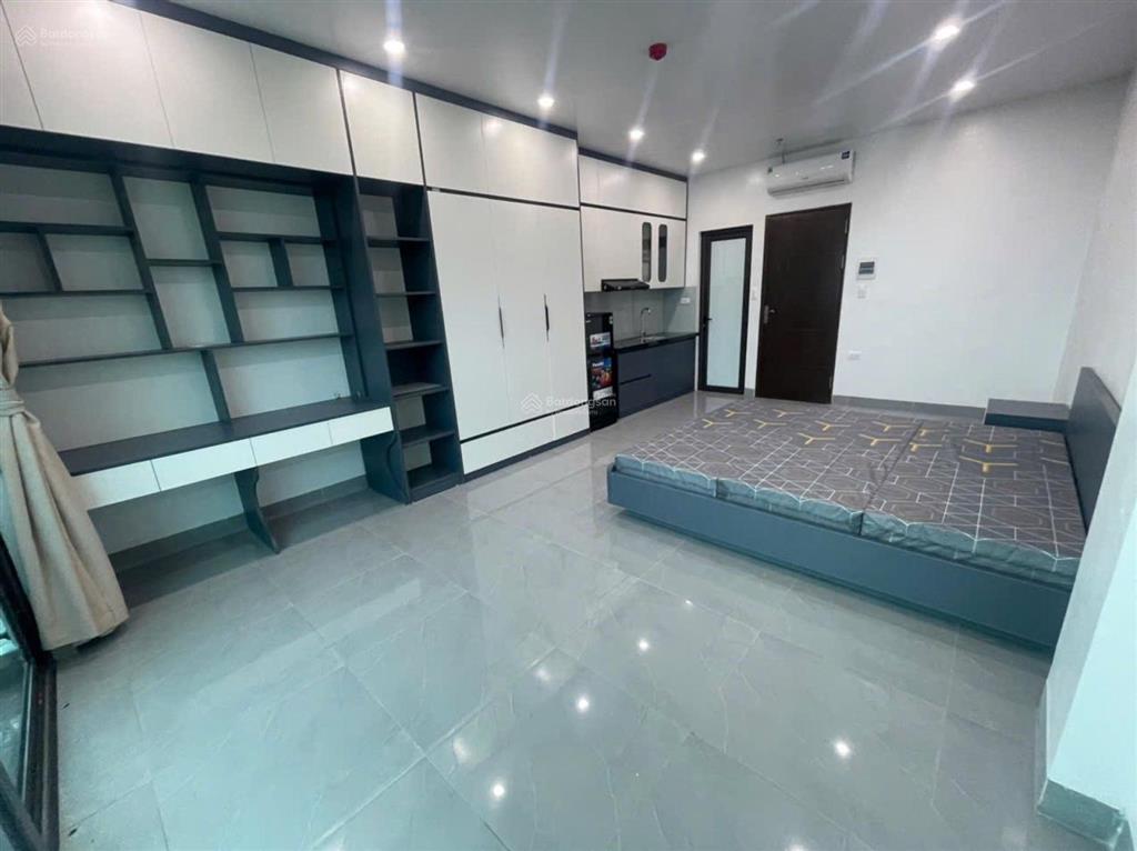 Nhà view hồ 18 căn hộ dòng tiền 80tr/tháng ngõ thông kinh doanh sinh viên đông đúc 70m 8 tầng