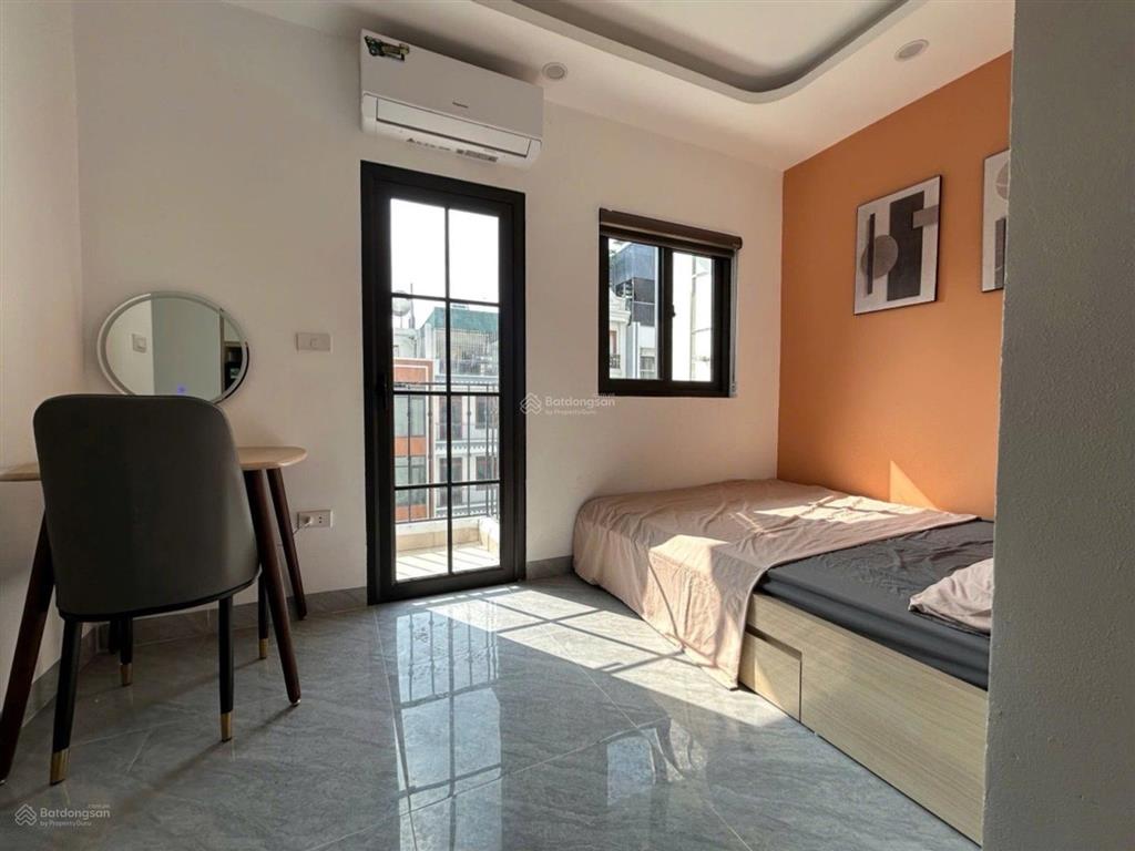 Chính chủ cho thuê tòa nhà view hồ khu dịch vụ thăng long 9, hoài đức
vị trí đẹp, mặt đường 11m
