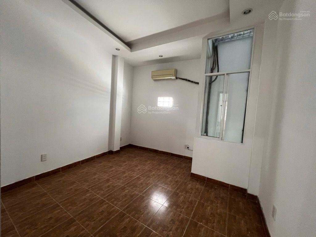 Nhà 4 tầng tt q7  42m2  5pn  gần đh marketing  cho thuê đc 18tr/th  chỉ nhỉnh 4 tỷ