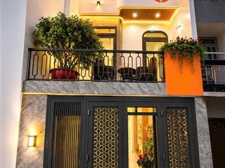 Bán nhà mới full nội thất tt q7, 4x14m, có phòng ngủ dưới trệt. chỉ 5,x tỷ tl