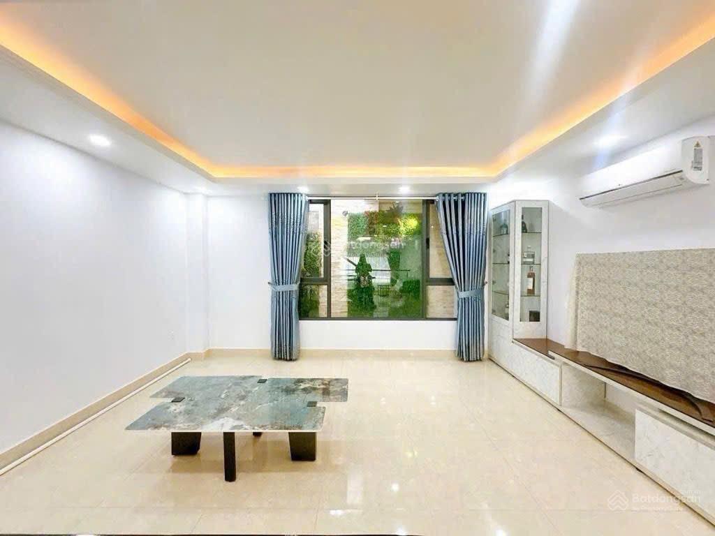 Bán nhà hẻm xe hơi q7  4 tầng xe hơi đậu trong nhà  chỉ 7,x tỷ
