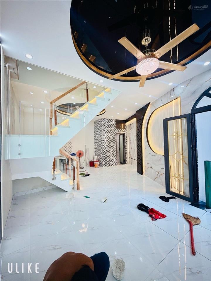 Bán nhà lê văn lương, 31m2, 2pn 2wc, 3ty290. sổ hồng riêng không quy hoạch