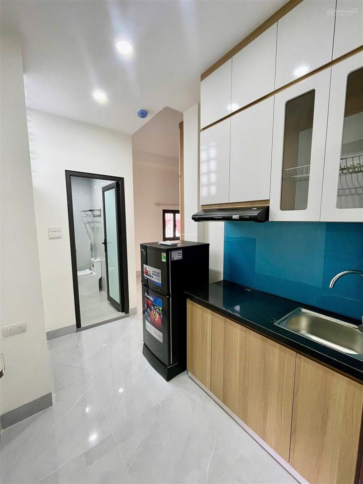 Cho thuê ccmn ban công, full đồ, phù hợp 34 người ở, tại 112 ngọc khánh, cách ngã tư giảng võ 100m