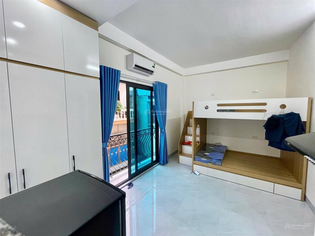 Cho thuê ccmn ban công, full đồ, phù hợp 34 người ở, tại 112 ngọc khánh, cách ngã tư giảng võ 100m
