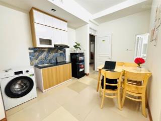Cho thuê phòng cho gia đình nhỏ hoặc 4 bạn sv, 1 ngủ + 1 khách bếp, tại hoàng văn thái, chỉ 6 tr/th