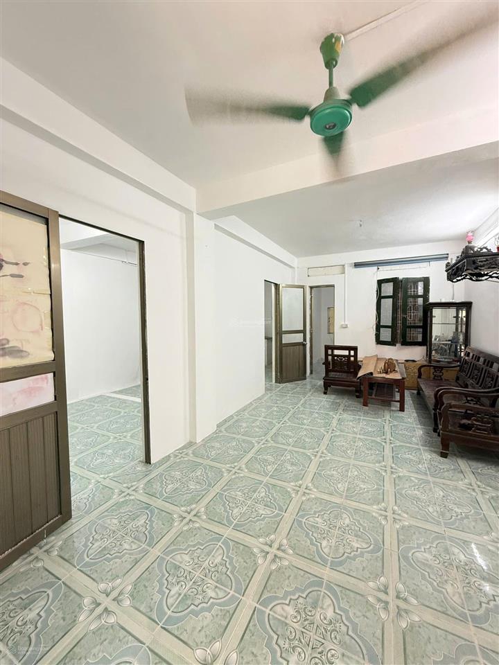 Chính chủ cho thuê phòng trọ riêng, ngõ 95 chùa bộc, đối diện bể bơi thủy lợi, giá ưu đãi 7.5tr/th.
