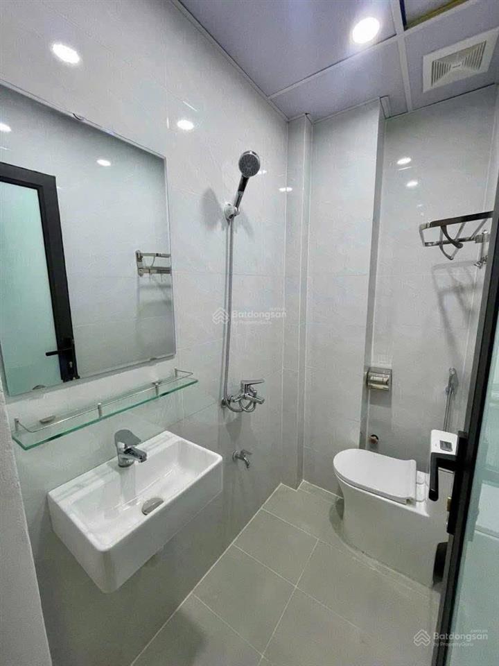 Toà chdv phố ngọc khánh  giảng võ  75m2  7 tầng  19.8 tỷ  17pkk  dòng tiền cho thuê 100tr/th.