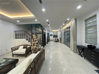 Chủ nhà gửi cho thuê song lập 168m bên hồ harmony, 4 ngủ có thang máy, giá 45tr/tháng. sát trường.