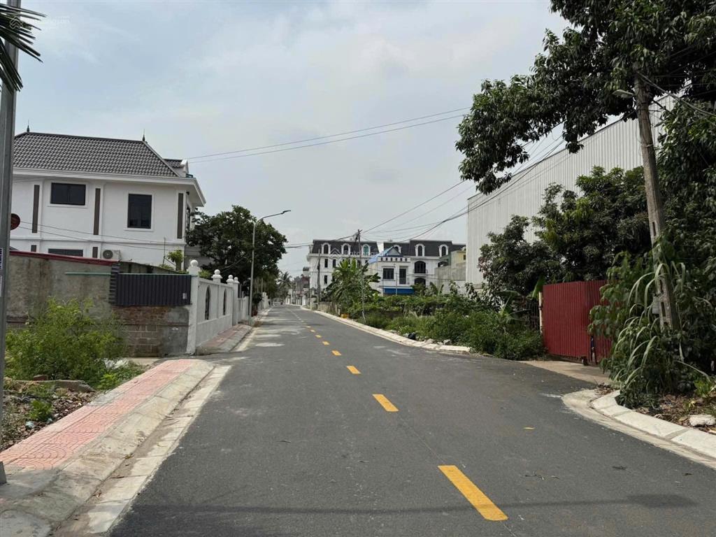 Siêu phẩm lô đẹp nhất 41m2 ngang 4m. cạnh ngã tư đèn đỏ quỳnh cư  hùng vương. giá f0 chỉ 1.05 tỷ